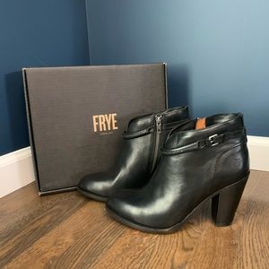 Frye Jenny Short Seam Bootie NEW